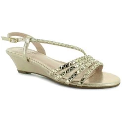 Dominique Nicole Talia