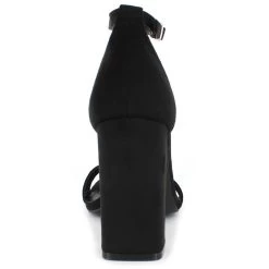 Dominique Nicole Deidre -Chic Shoe Shop 155288 images 04